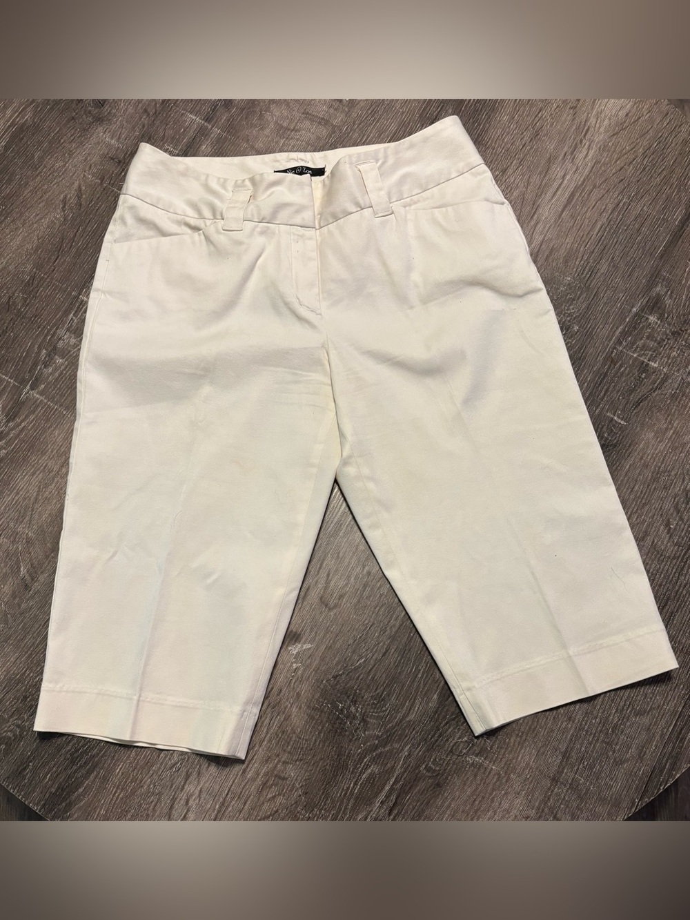 Women's Size 4 Nic + Zoe Bermuda Shorts